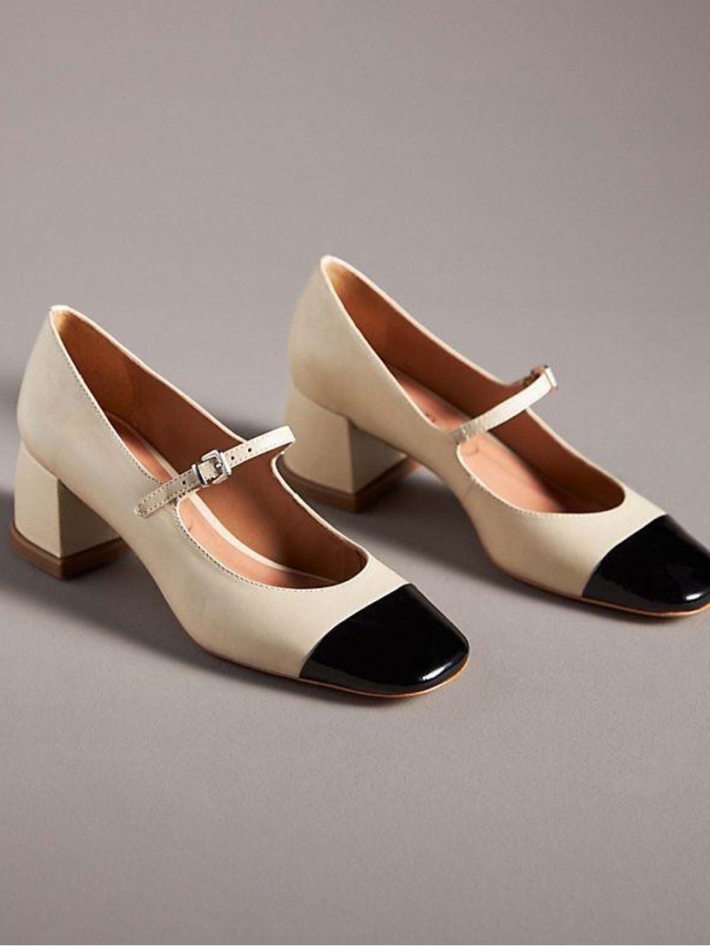 Vincenza Classic Two-Tone Mary Jane Block Heel Pumps - Black & Cream size 8
